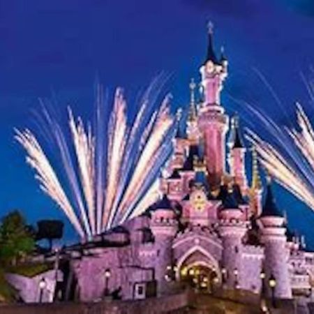 Proche Disney Et Paris - Studio Terrasse Et Parking Prive Montévrain Zewnętrze zdjęcie